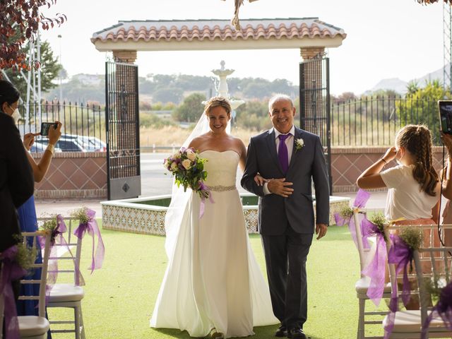 La boda de Rocío y Raúl en Villanueva Del Trabuco, Málaga 19