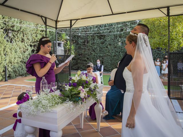 La boda de Rocío y Raúl en Villanueva Del Trabuco, Málaga 23