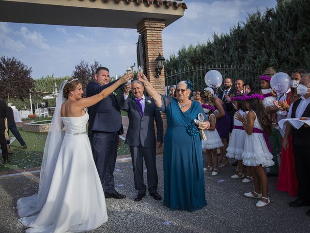 La boda de Rocío y Raúl en Villanueva Del Trabuco, Málaga 34