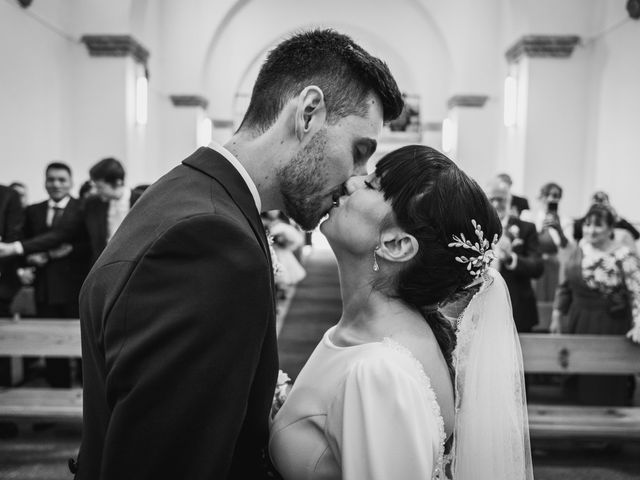 La boda de Ricardo y Leticia en La Cortina (Ujo), Asturias 30