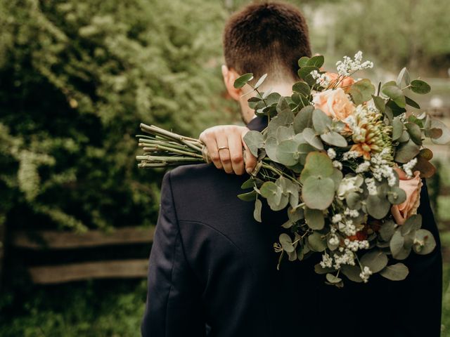 La boda de Ricardo y Leticia en La Cortina (Ujo), Asturias 38