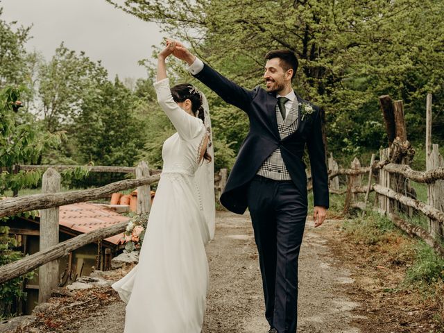 La boda de Ricardo y Leticia en La Cortina (Ujo), Asturias 43