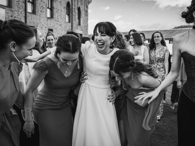 La boda de Ricardo y Leticia en La Cortina (Ujo), Asturias 71