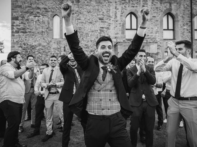 La boda de Ricardo y Leticia en La Cortina (Ujo), Asturias 75