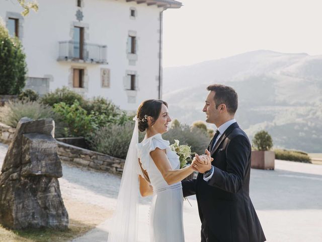 La boda de Jon y Irati en Yanci/igantzi, Navarra 56