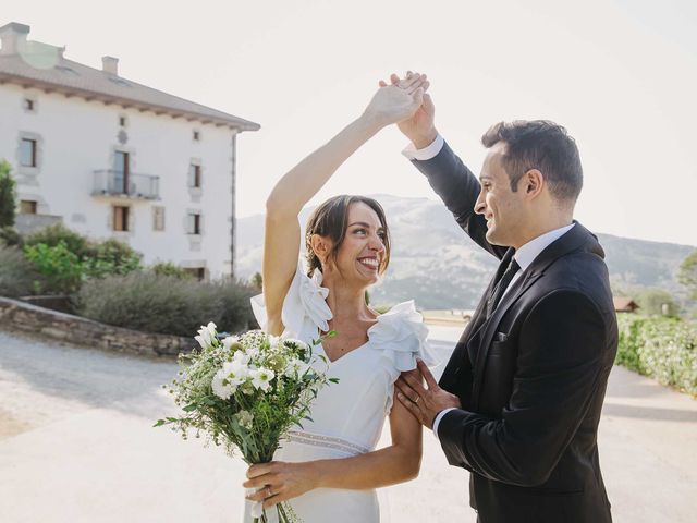 La boda de Jon y Irati en Yanci/igantzi, Navarra 57