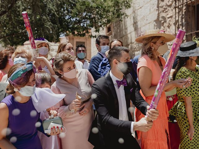 La boda de María y Daniel en Villarrubia De Los Ojos, Ciudad Real 74