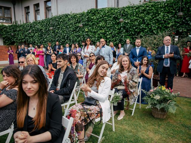 La boda de Alberto y Tamara en Gijón, Asturias 46