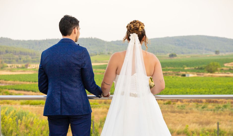 La boda de Adrián  y Helena en Utiel, Valencia