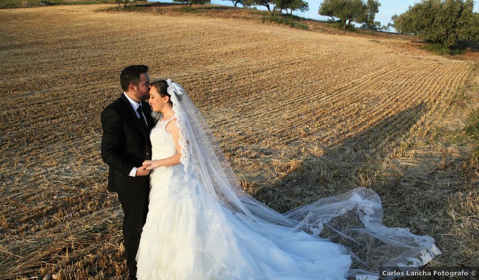 La boda de Cristóbal y Daniela en Antequera, Málaga