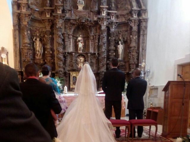 La boda de Guillermo  y Carmen en Valdefuentes Del Paramo, León 4
