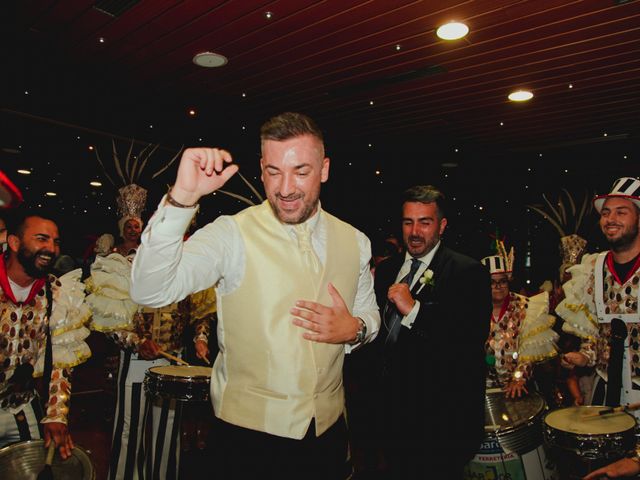 La boda de Ricardo y Zeben en Puerto De La Cruz, Santa Cruz de Tenerife 42