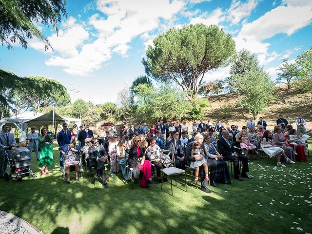La boda de Saúl y Sandra en Valdemorillo, Madrid 38