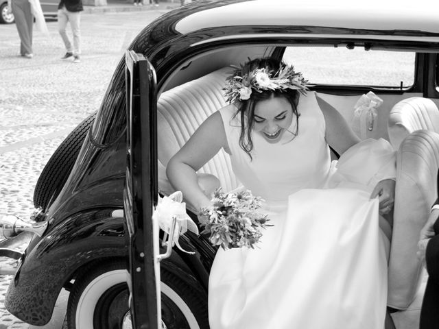 La boda de Javier y Isabel en Gijón, Asturias 38