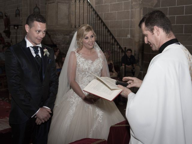 La boda de Cristian y Mª Angeles en Casar De Caceres, Cáceres 11