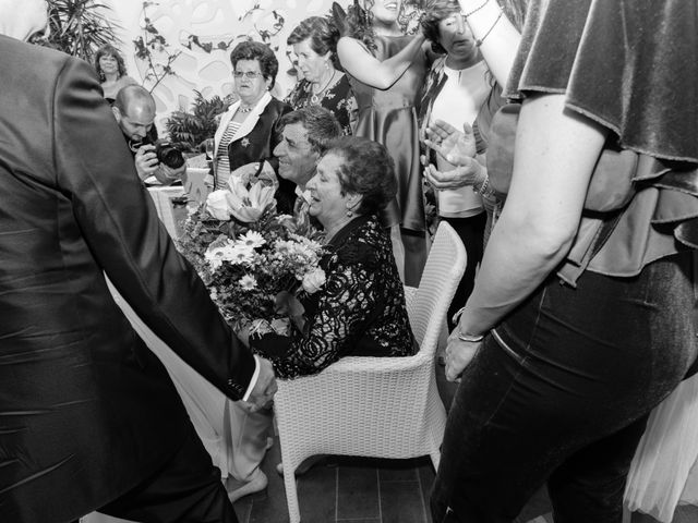 La boda de Cristian y Mª Angeles en Casar De Caceres, Cáceres 15