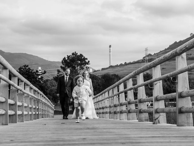La boda de Joseba y Laura en La Arboleda, Vizcaya 42