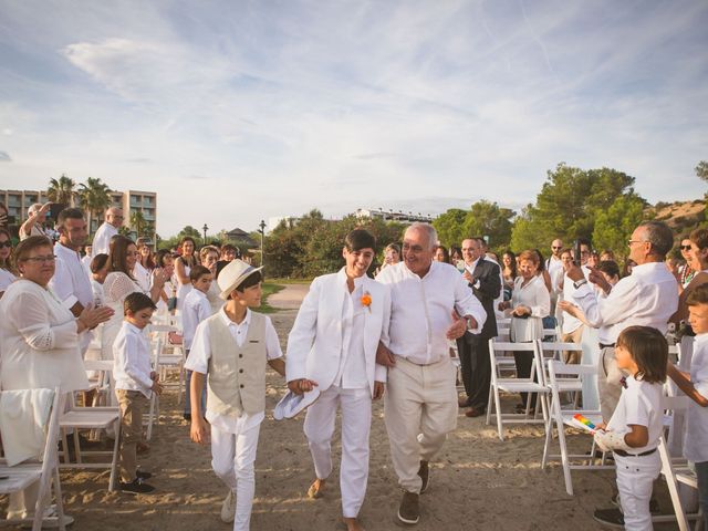 La boda de Yoly y Vane en L&apos; Ametlla De Mar, Tarragona 34