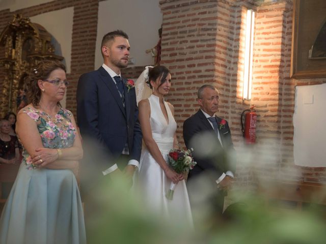 La boda de Eduardo y Mónica en León, León 8