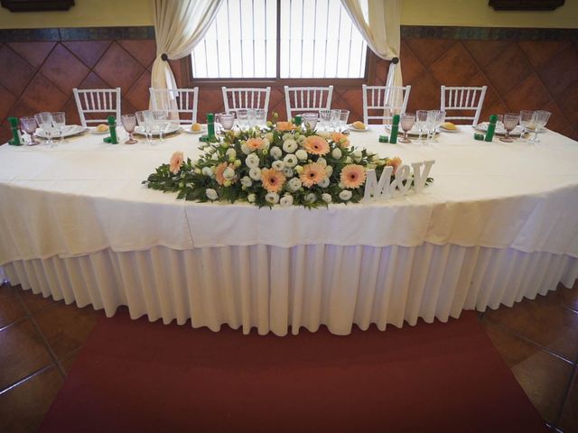 La boda de Valle y Manu en Carretera Villarrubia (Villarrubia), Córdoba 15