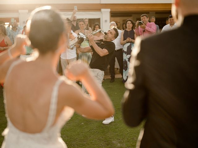 La boda de Flory y Emilio en Santa Eularia Des Riu, Islas Baleares 39