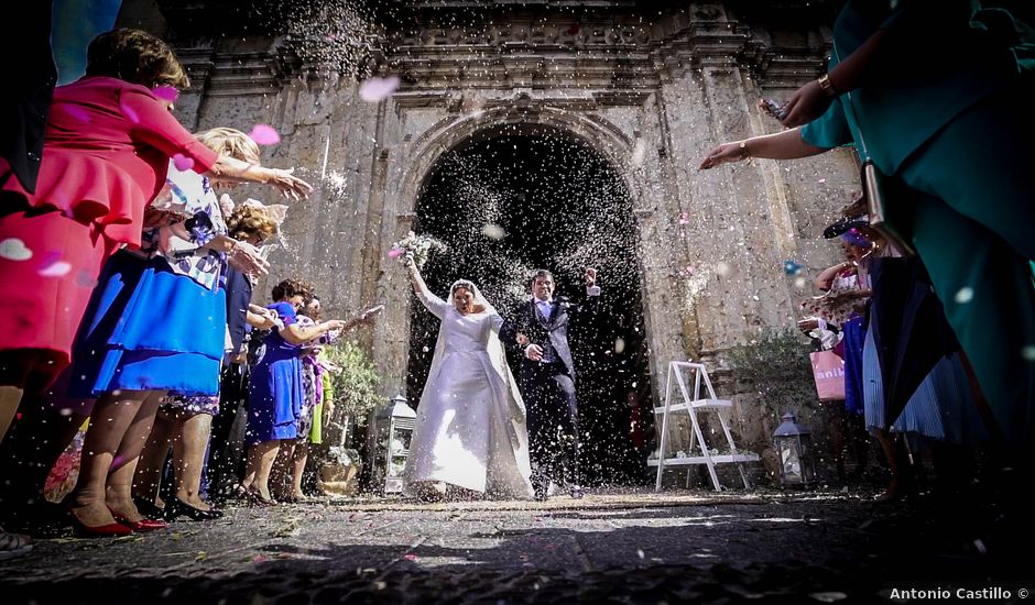 La boda de Valle y Manu en Carretera Villarrubia (Villarrubia), Córdoba