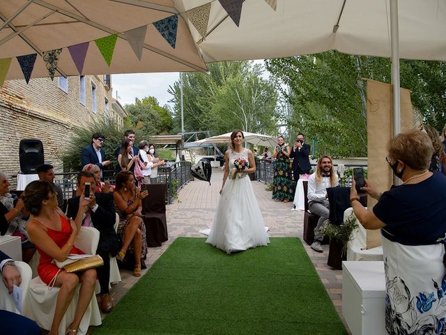 La boda de Cristina y Luis en Zaragoza, Zaragoza 37