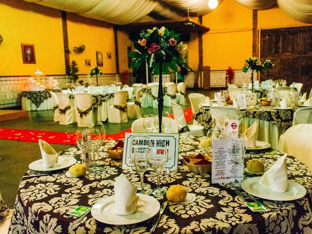 La boda de Daniel y Miriam en Chiclana De La Frontera, Cádiz 37