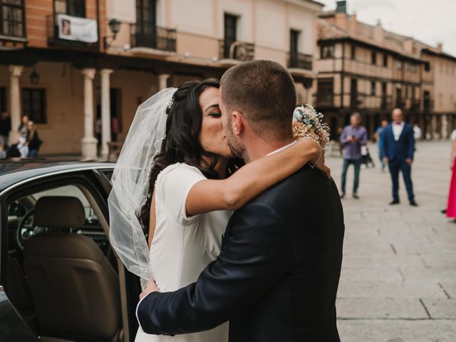 La boda de Paco y Laura en Burgo De Osma, Soria 48