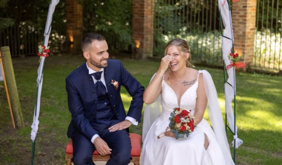 La boda de Samuel  y Alicia en León, León