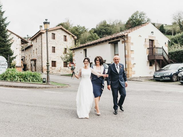 La boda de Hugo y Mariana en Villacarriedo, Cantabria 64