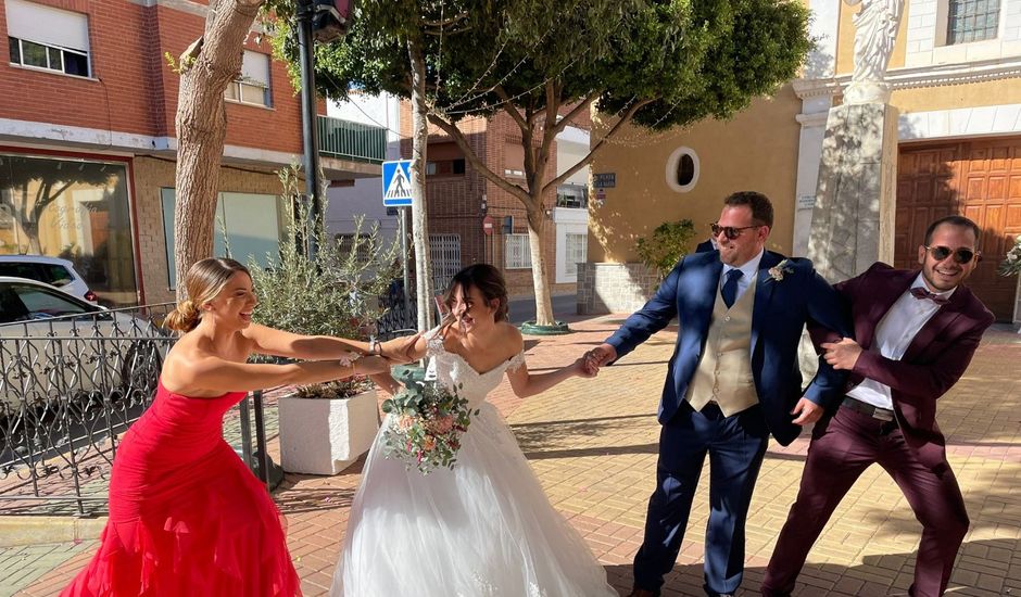 La boda de Rubén Marín  y Jimena del riego  en Dolores De Pacheco, Murcia