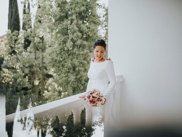 La boda de Jesús y Amparo en Benacazon, Sevilla 17