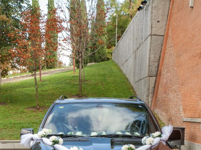 La boda de Javier y Lydia en Virgen Del Puerto (El Alamo), Madrid 7