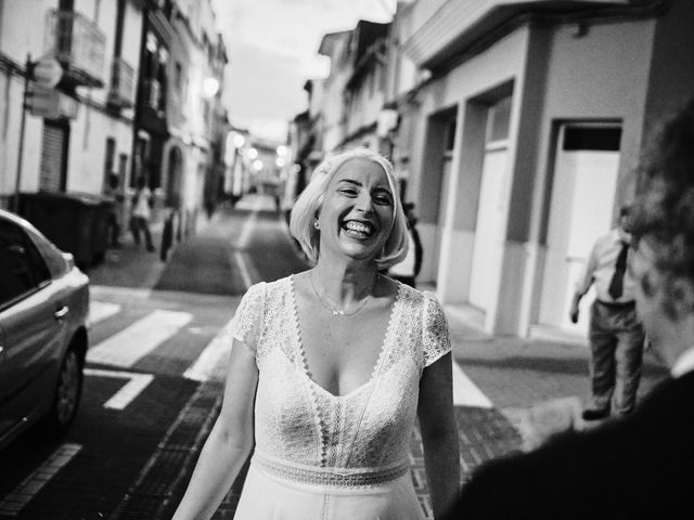 La boda de Salva y Raquel en Tavernes De La Valldigna, Valencia 23