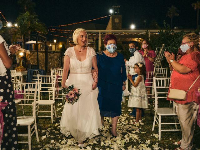 La boda de Salva y Raquel en Tavernes De La Valldigna, Valencia 26