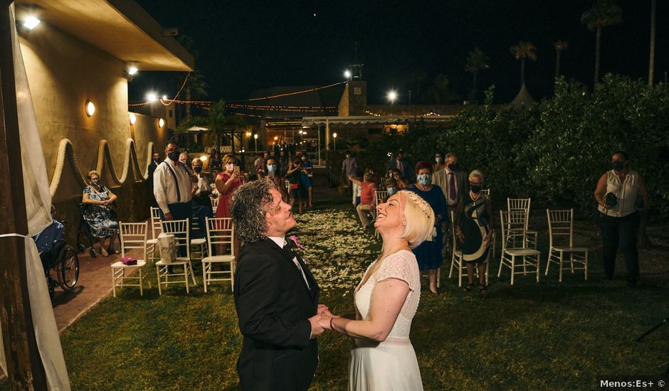 La boda de Salva y Raquel en Tavernes De La Valldigna, Valencia