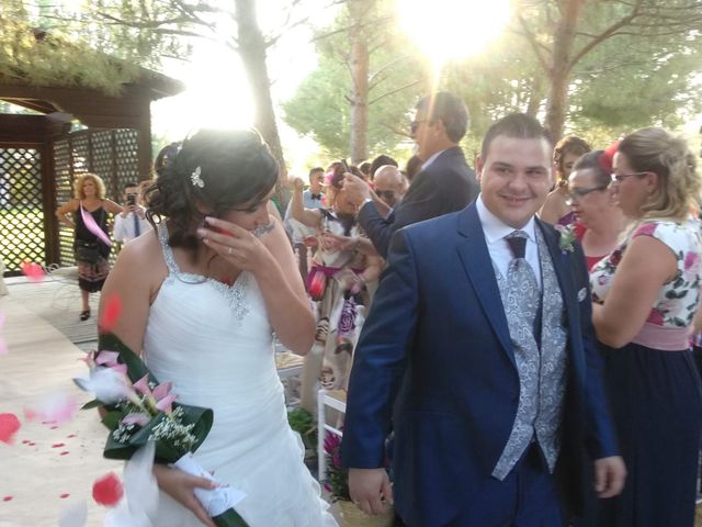 La boda de Maikel y Sara en Los Santos De La Humosa, Madrid 4