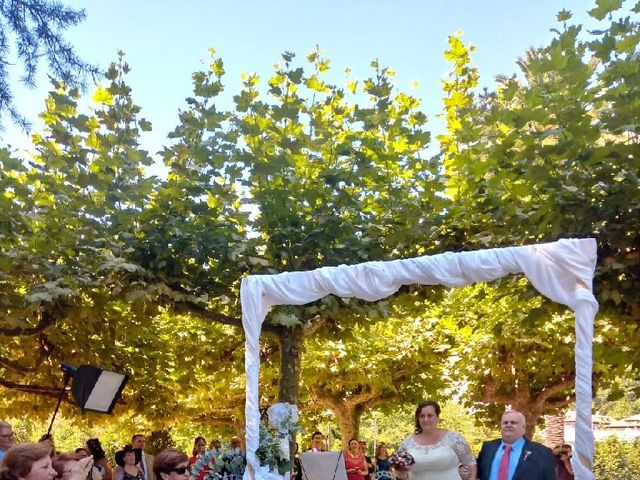 La boda de Iván  y Desirée en Puente Viesgo, Cantabria 1