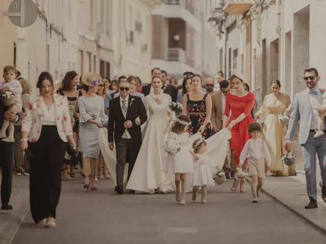 La boda de Juan y Gina en L&apos; Olleria, Valencia 32