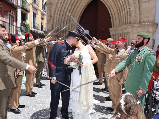 La boda de Santi y Laura en Dos Hermanas, Sevilla 22
