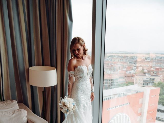 La boda de Fernando y Tamara  en Alcorcón, Madrid 17