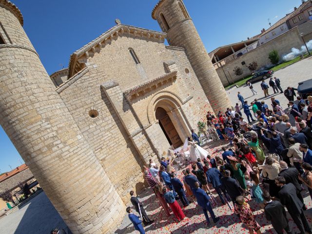 La boda de Raúl y María en Fromista, Palencia 14