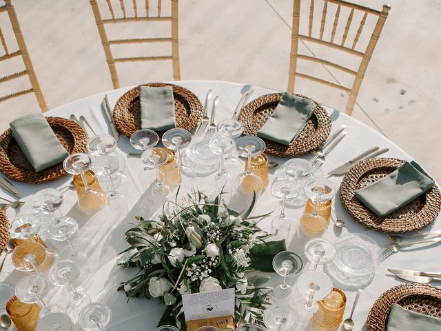 La boda de Victor y Brianna en San Juan De Alicante, Alicante 41