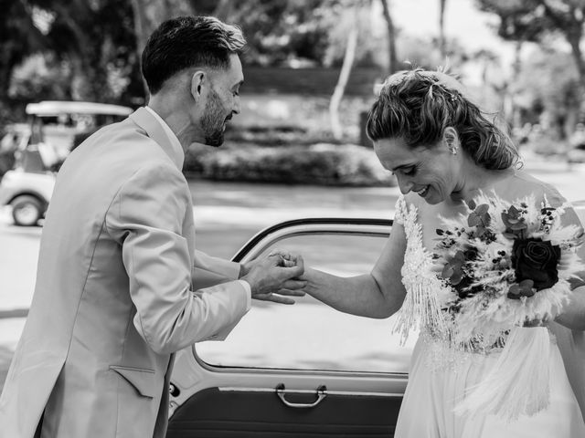 La boda de Aarón y Nydia en Alacant/alicante, Alicante 37