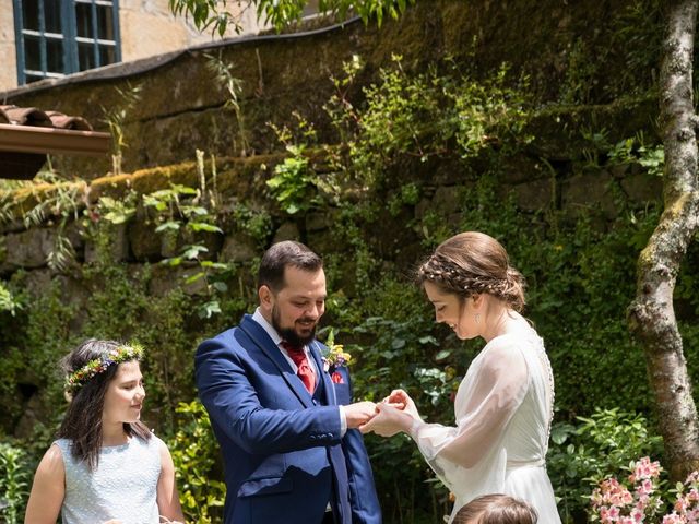 La boda de Iván y Dora en Santiago De Compostela, A Coruña 19