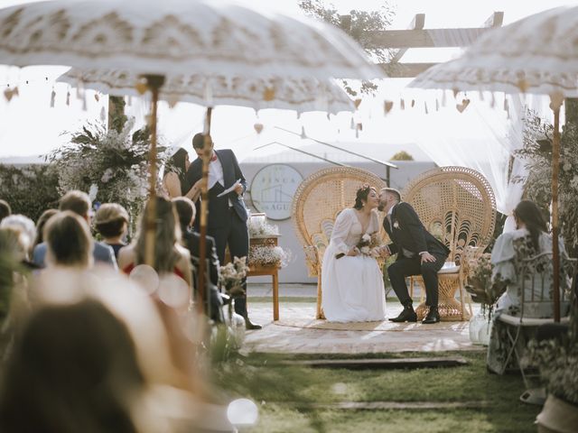 La boda de Félix y Lina en Talamanca Del Jarama, Madrid 1