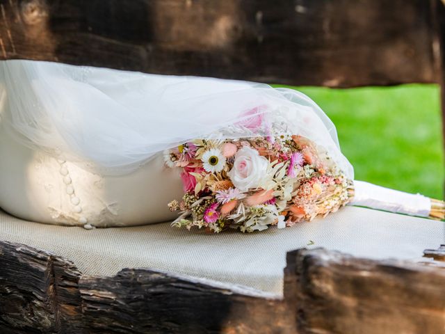 La boda de Cristian y Giovana en Sant Fost De Campsentelles, Barcelona 33