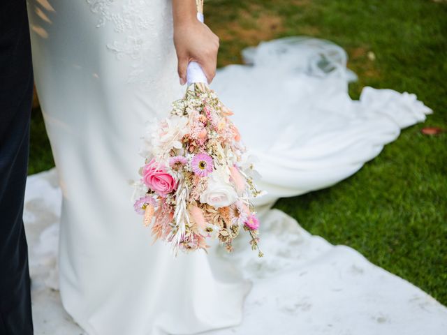 La boda de Cristian y Giovana en Sant Fost De Campsentelles, Barcelona 53