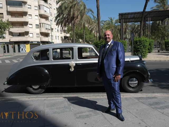 La boda de Juan Carlos y Eva Maria en Sevilla, Sevilla 5